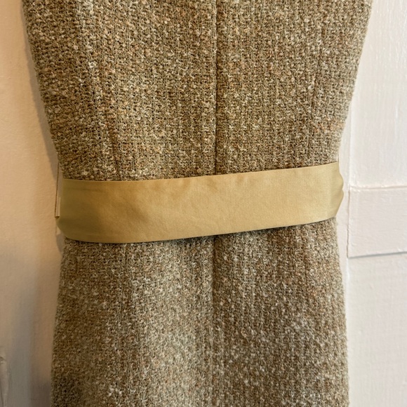 St. John Collection Size 4 Gold Knit Tweed Dress Knee Length USA - Picture 6 of 12